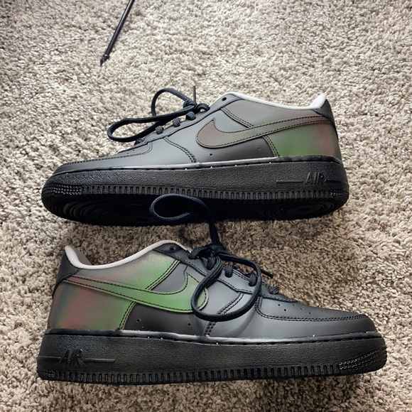 Nike- Air Force 1 Low LV8 GS 'Reflective Black' - Picture 4 of 9